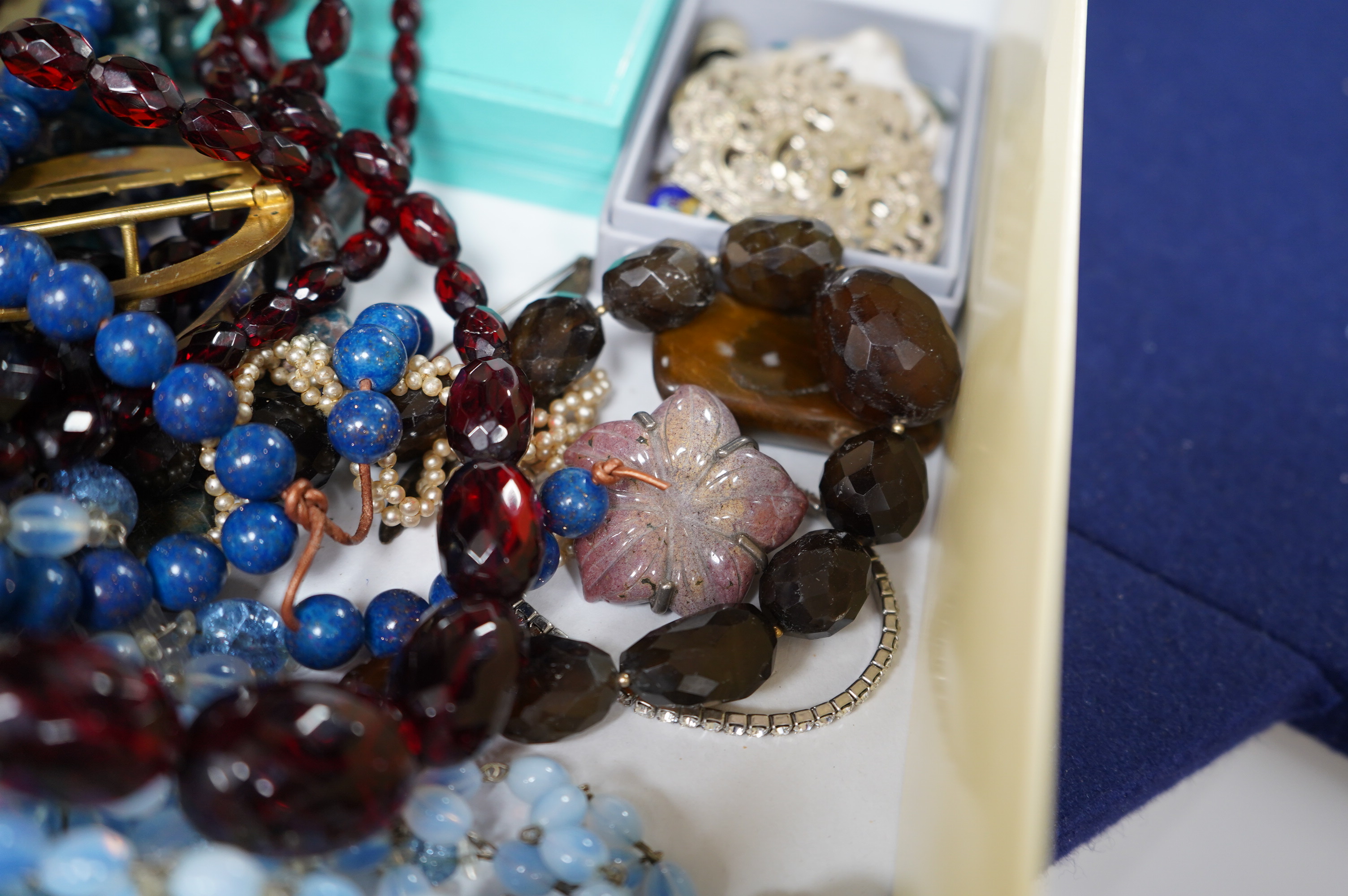 A quantity of assorted mainly costume jewellery including necklaces, rings, pendant, etc. Condition - fair.